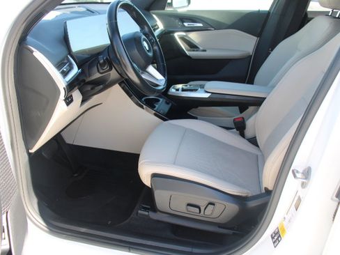 Used 2023 BMW X1 xDrive28i w/ Convenience Package AWD/4WD image 11