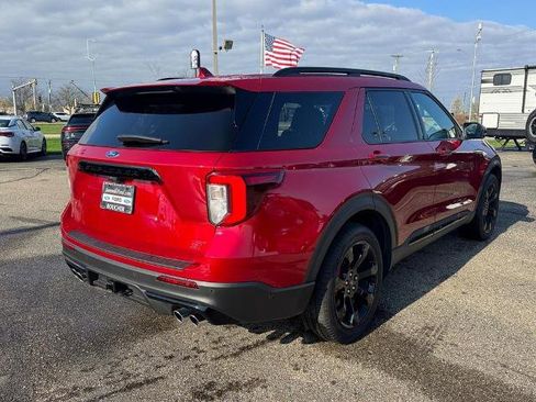 Certified 2020 Ford Explorer ST w/ ST Street Pack image 5