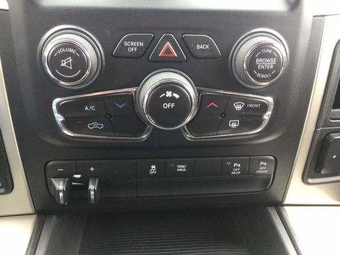 Used 2015 RAM 1500 Big Horn AWD/4WD image 30