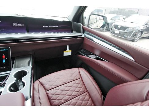 New 2026 Cadillac Escalade Sport w/ Touring Package AWD/4WD image 10