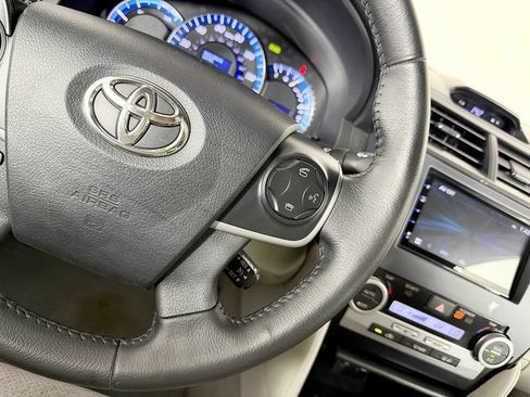 Used 2012 Toyota Camry XLE w/ Leather Pkg FWD image 55
