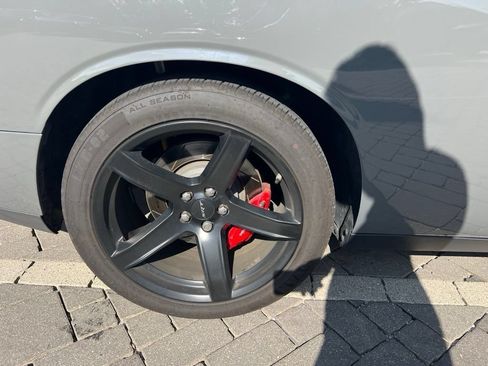 Used 2017 Dodge Challenger SRT Hellcat RWD image 7