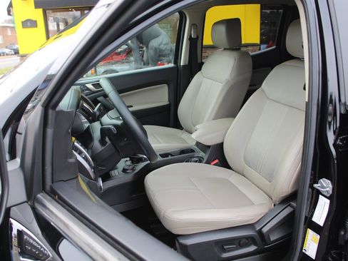 Used 2019 Ford Ranger Lariat w/ Equipment Group 501A Mid image 12