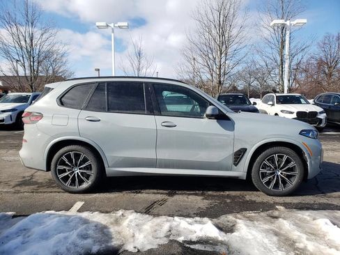 New 2026 BMW X5 xDrive40i w/ M Sport Package AWD/4WD image 3