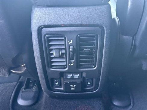 Used 2022 Dodge Durango GT AWD/4WD image 17