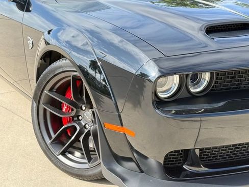 Used 2023 Dodge Challenger SRT Hellcat RWD image 3