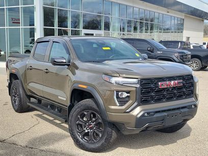 Used 2025 GMC Canyon Elevation w/ Convenience Package