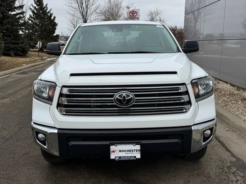 Used 2021 Toyota Tundra SR5 w/ Trail Edition image 32