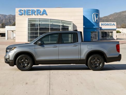 New 2026 Honda Ridgeline Black Edition image 2