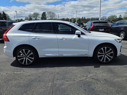 Used 2023 Volvo XC60 B5 Ultimate w/ Climate Package AWD/4WD image 3