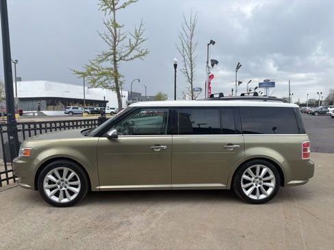 Used 2012 Ford Flex Limited w/ Equipment Group Order Code AWD/4WD image 2