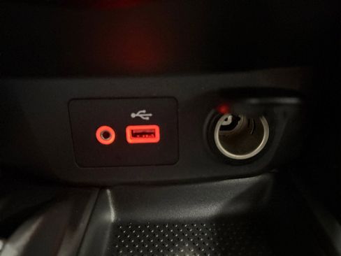 Used 2020 Nissan Rogue SV w/ Premium Package image 22