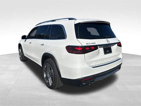 Certified 2025 Mercedes-Benz GLS 450 4MATIC image 4