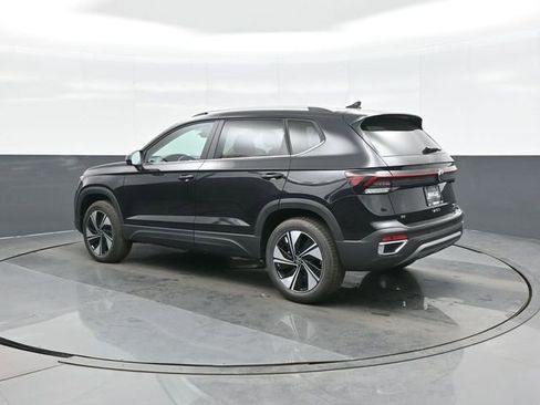 New 2026 Volkswagen Taos SE AWD/4WD image 5