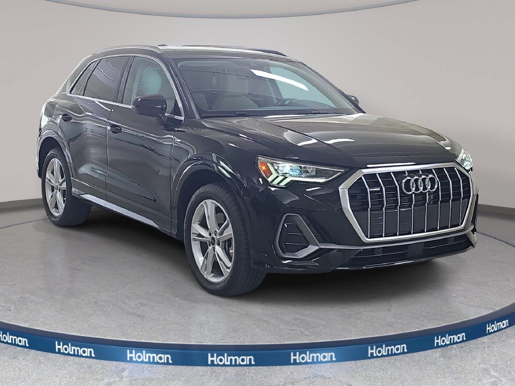 Used 2024 Audi Q3 2.0T Premium AWD/4WD image 4