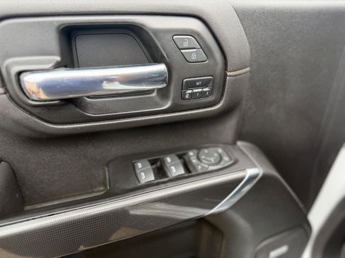 Used 2022 GMC Sierra 2500 AT4 w/ AT4 Premium Plus Package image 9