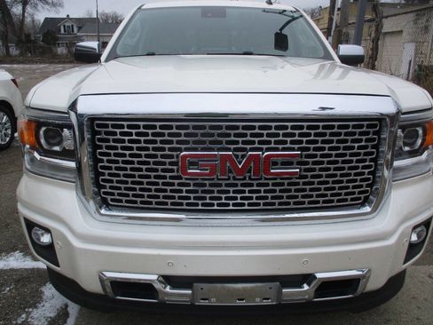 Used 2014 GMC Sierra 1500 Denali w/ Driver Alert Package image 9