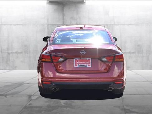 Certified 2025 Nissan Altima 2.5 SR FWD image 6
