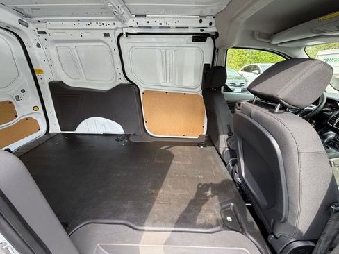Used 2023 Ford Transit Connect XL FWD image 10