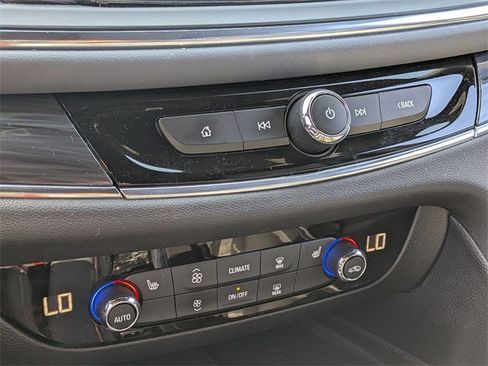 Used 2024 Buick Enclave Essence w/ Experience Buick Package image 22
