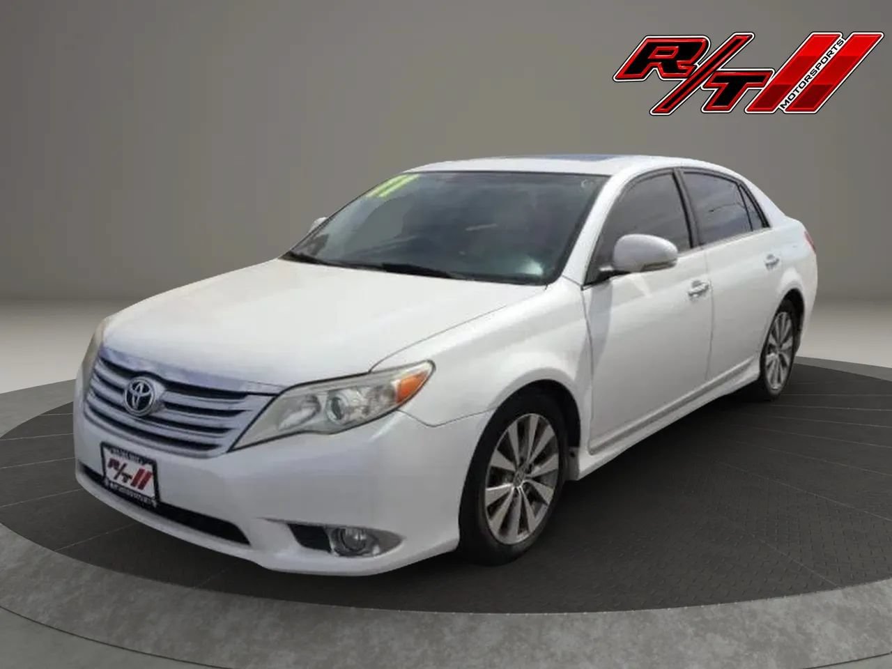 Used 2011 Toyota Avalon Limited FWD image 3