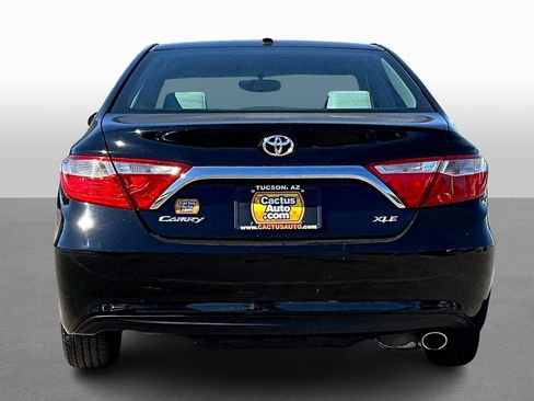 Used 2017 Toyota Camry LE image 4