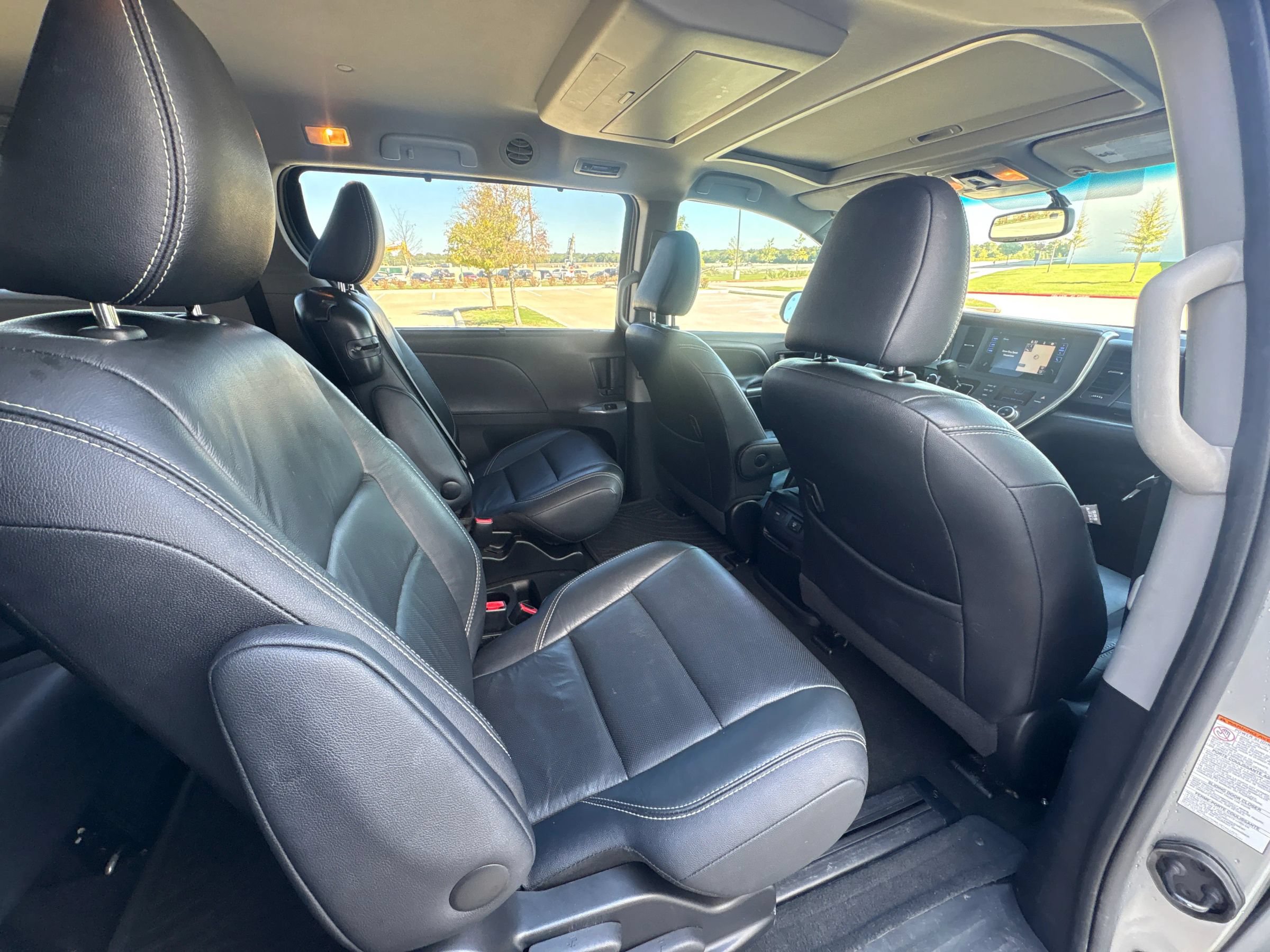 Used 2017 Toyota Sienna SE Premium FWD image 20
