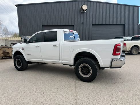 Used 2022 RAM 2500 Laramie AWD/4WD image 16