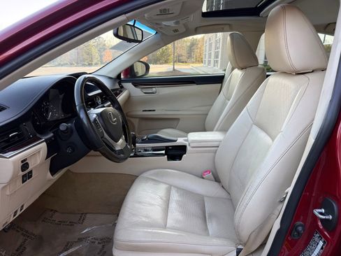 Used 2013 Lexus ES 350 350 w/ Luxury Pkg image 34