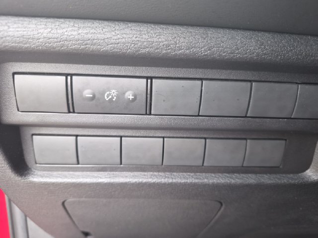 Used 2025 Mitsubishi Outlander ES FWD image 20