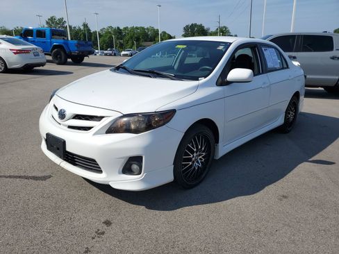 Used 2012 Toyota Corolla S FWD image 2