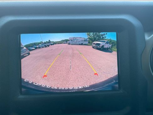 Used 2021 Jeep Wrangler Unlimited Sport AWD/4WD image 26
