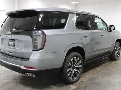 New 2026 Chevrolet Tahoe High Country AWD/4WD image 9