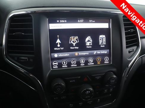 Used 2018 Jeep Grand Cherokee Limited image 5