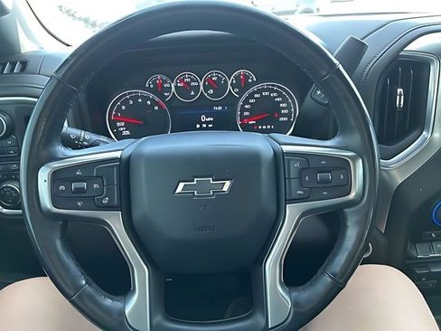 Used 2019 Chevrolet Silverado 1500 LT Trail Boss AWD/4WD image 27