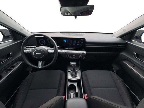 New 2026 Hyundai Kona SE image 13