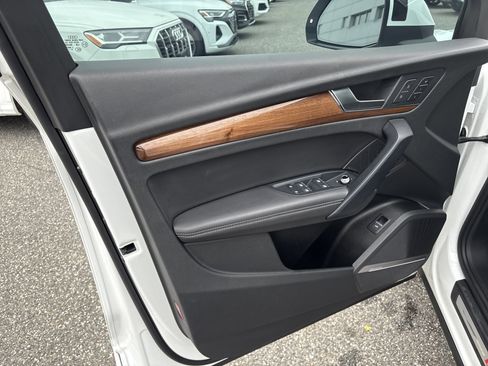 Certified 2023 Audi Q5 2.0T Premium Plus w/ Premium Plus Package image 6