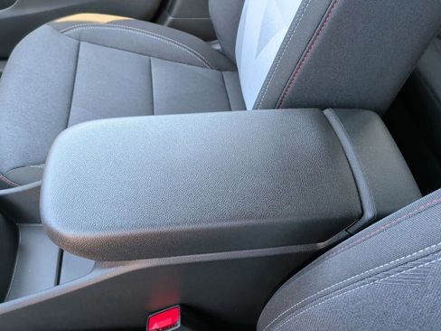 New 2026 Chevrolet Trax RS w/ Sunroof Package image 27