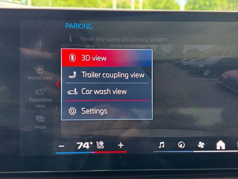 Used 2025 BMW X5 M60i AWD/4WD image 32