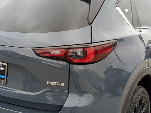 Used 2023 MAZDA CX-5 Carbon Edition image 11