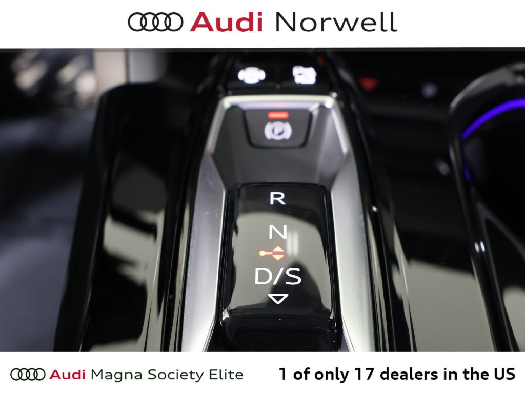 Used 2025 Audi Q5 Premium Plus w/ Premium Plus AWD/4WD image 4