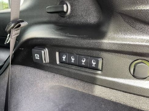 Used 2023 Jeep Grand Cherokee L Overland AWD/4WD image 21