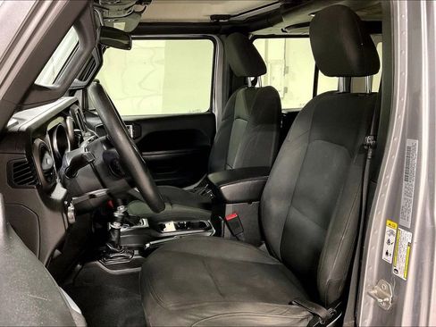 Used 2018 Jeep Wrangler Unlimited Sport image 34