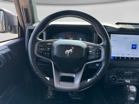 Used 2025 Ford Bronco Badlands AWD/4WD image 14