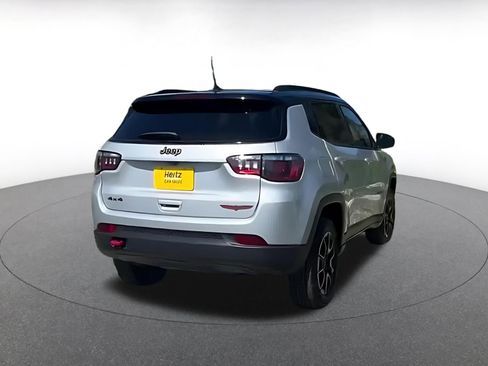 Used 2025 Jeep Compass Trailhawk AWD/4WD image 14