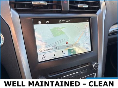 Used 2017 Ford Fusion SE w/ Fusion SE Technology Package image 11