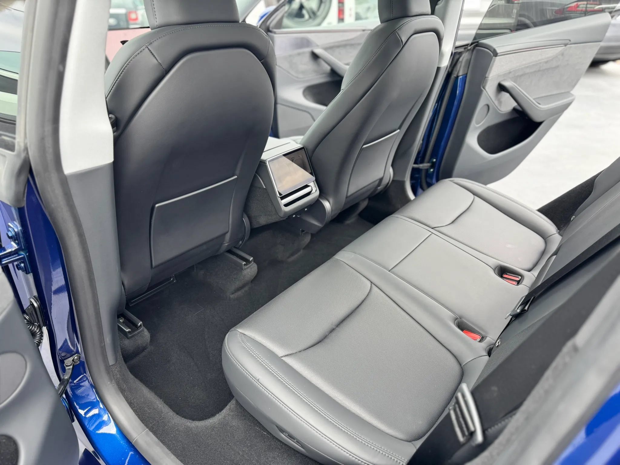 Used 2026 Tesla Model Y Long Range AWD/4WD image 19