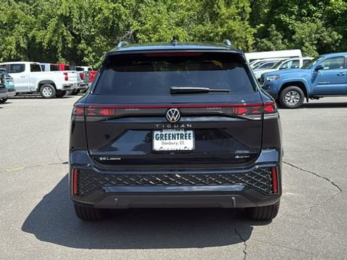 Used 2026 Volkswagen Tiguan SEL R-Line AWD/4WD image 5