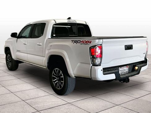 Used 2022 Toyota Tacoma TRD Sport w/ Technology Package AWD/4WD image 13