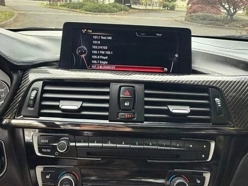 Used 2015 BMW M4 Coupe w/ Lighting Package RWD image 12